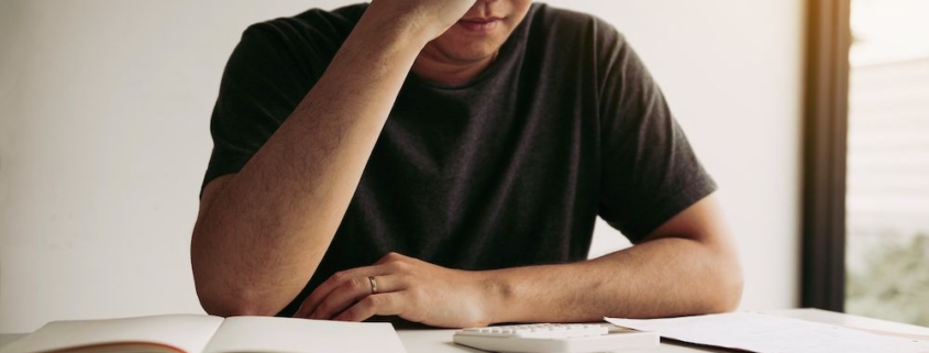 homeowner distressed by rising mortgage rates